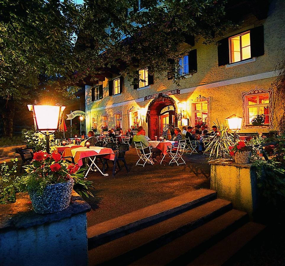 Hotel Gasthof Neumayr Obertrum Exterior foto